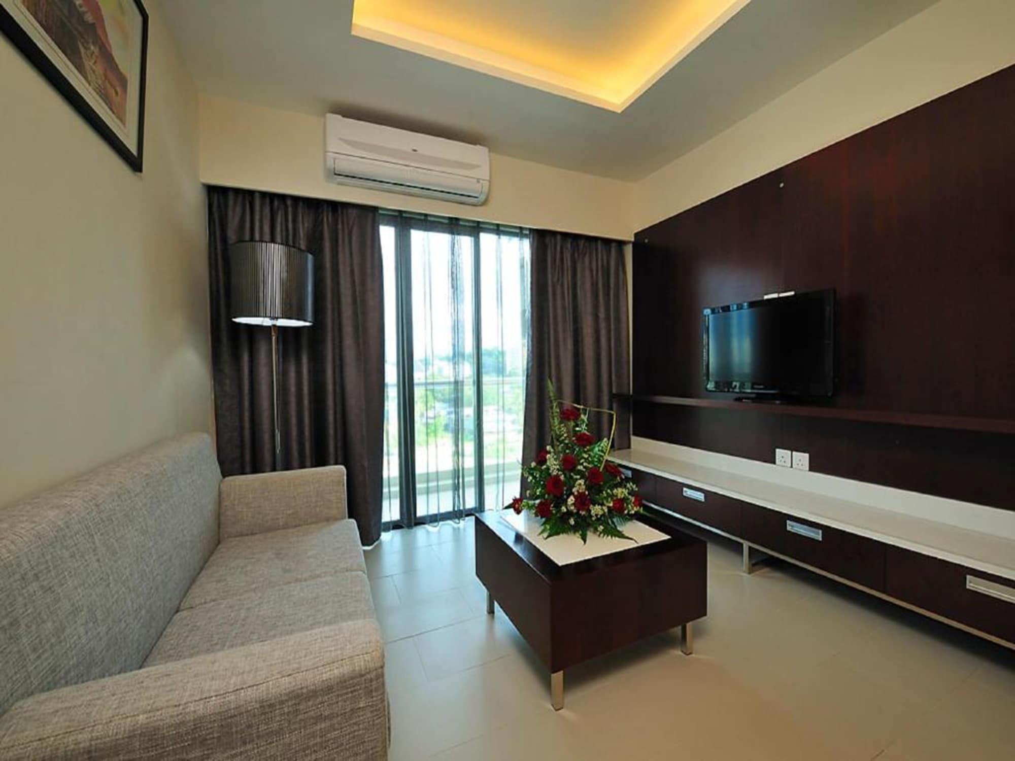 Hotel Ming Garden & Residences 4*