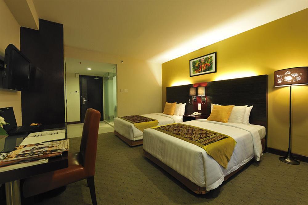 Hotel Ming Garden & Residences 4*